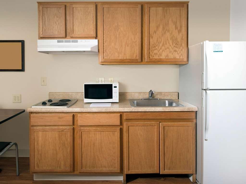 Extended Stay America Select Suites - Kansas City - South - I-49 Δωμάτιο φωτογραφία