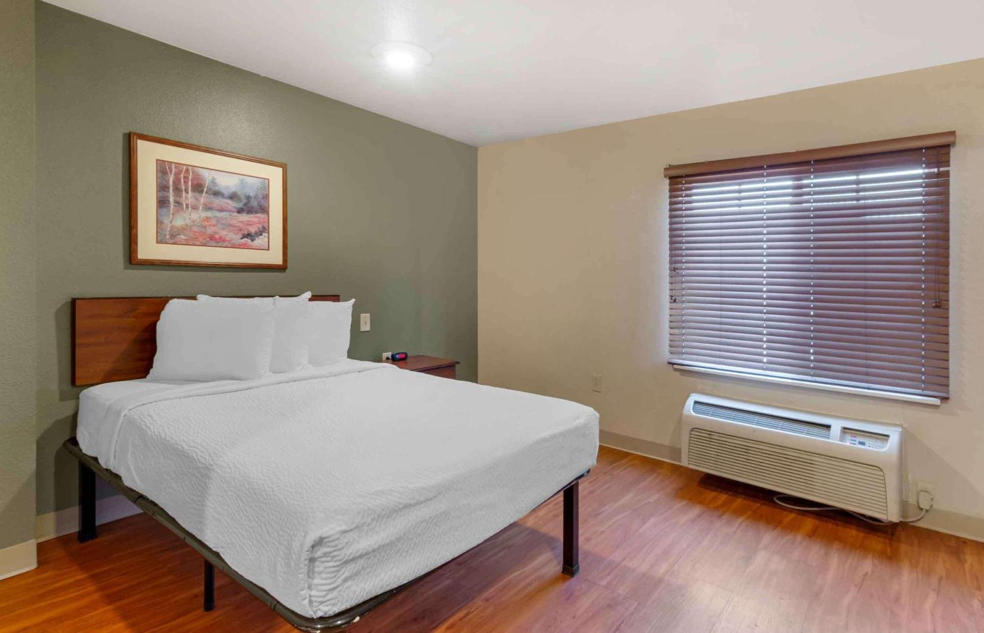 Extended Stay America Select Suites - Kansas City - South - I-49 Εξωτερικό φωτογραφία