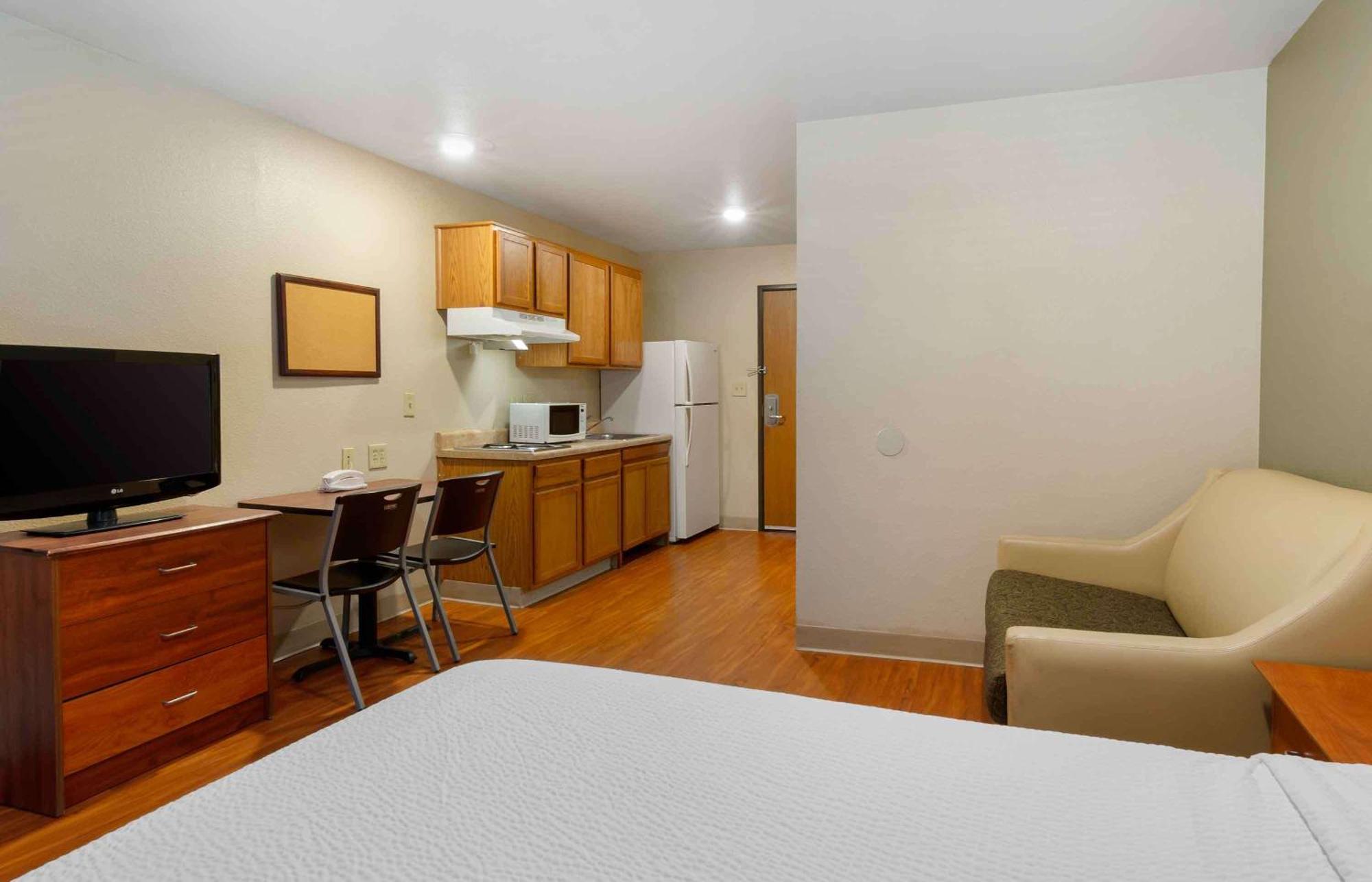 Extended Stay America Select Suites - Kansas City - South - I-49 Εξωτερικό φωτογραφία