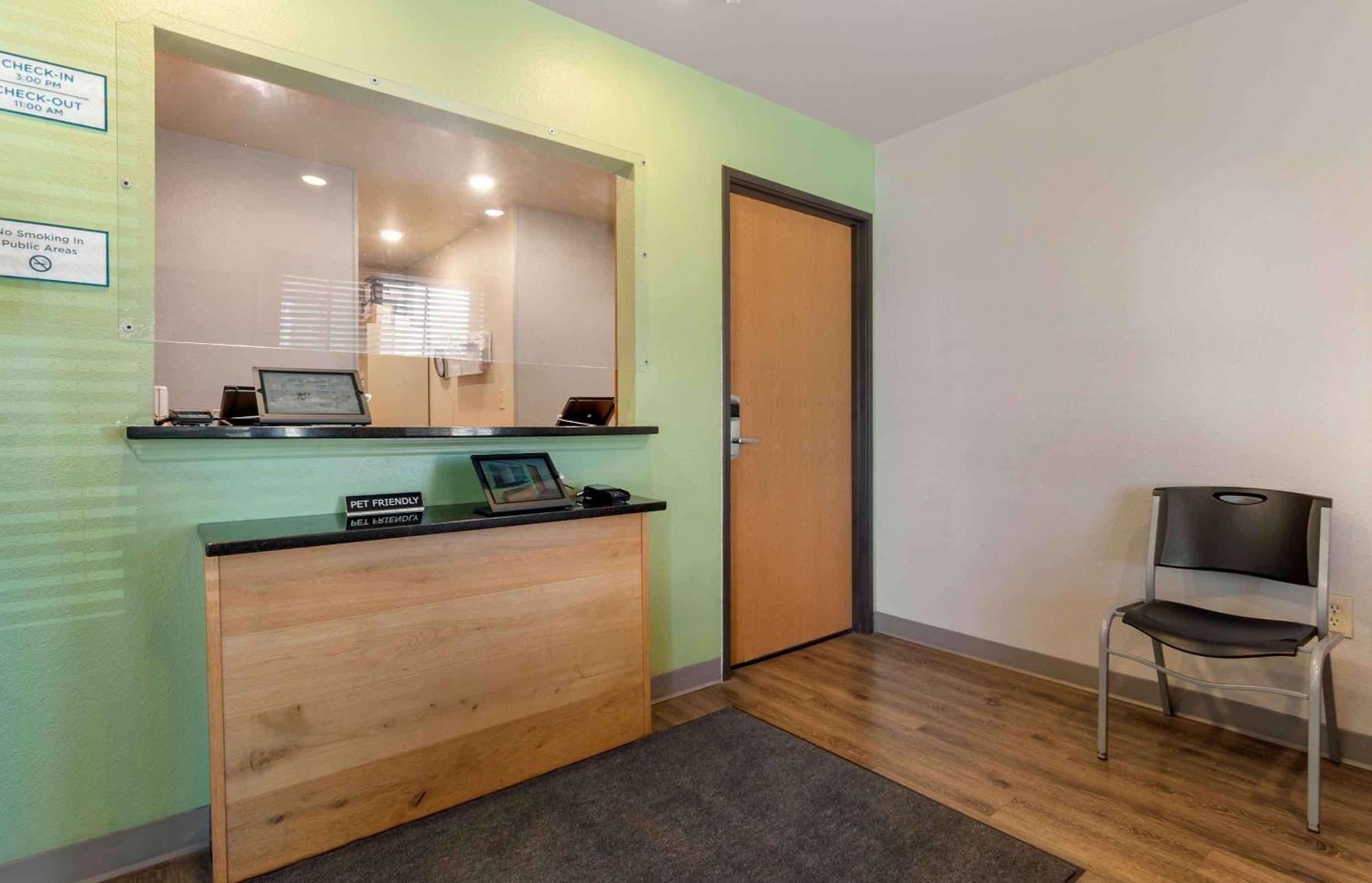 Extended Stay America Select Suites - Kansas City - South - I-49 Εξωτερικό φωτογραφία