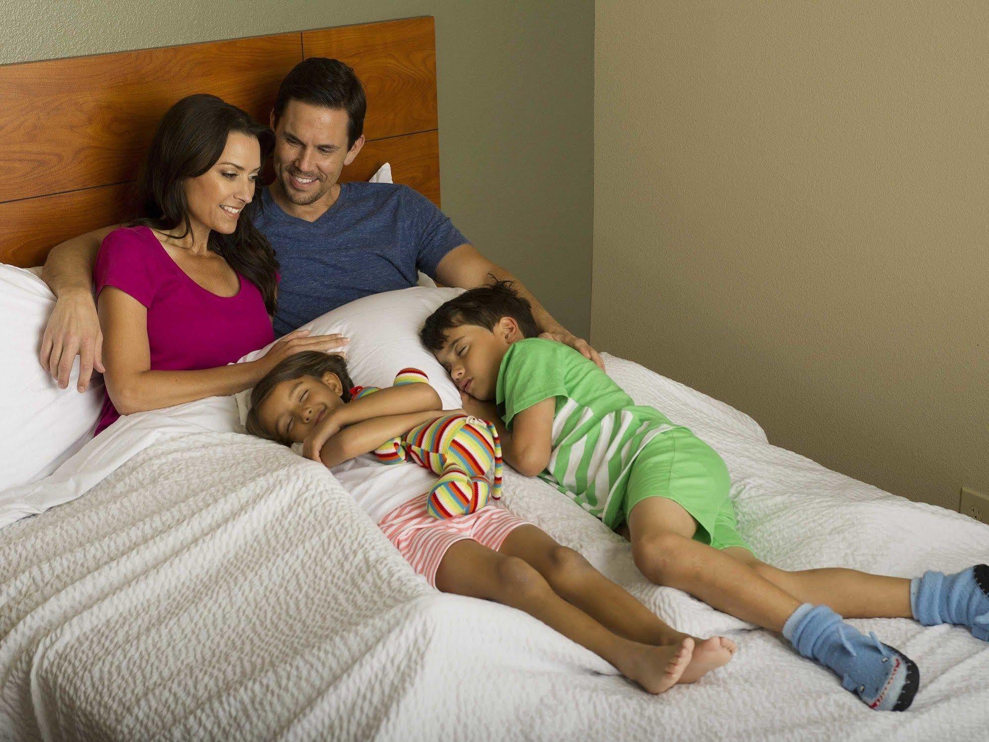 Extended Stay America Select Suites - Kansas City - South - I-49 Εξωτερικό φωτογραφία